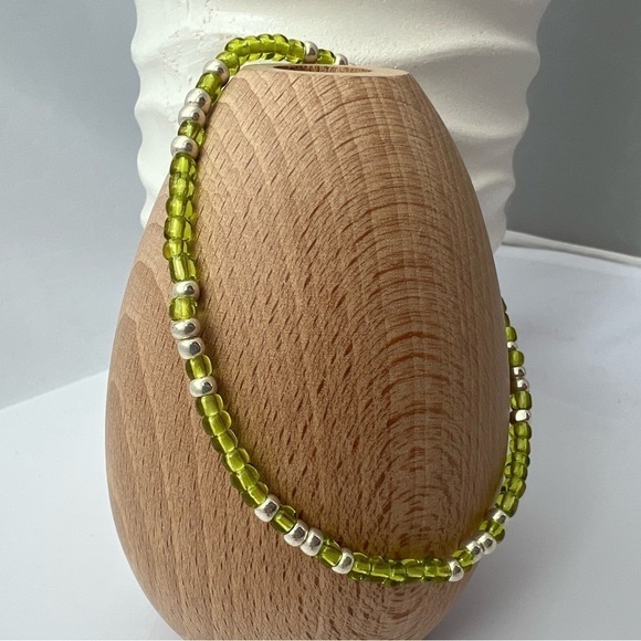 STRETCH Beaded Anklet Peridot Green 9.5” - Picture 7 of 13